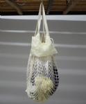Algodón bolsa de cuerda de malla con la bolsa en el interior
